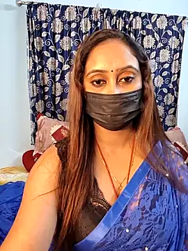 Cute-lusi online show from November 4, 2025, 6:55 pm