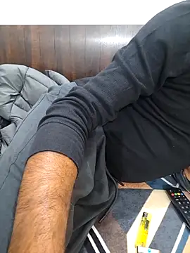 Snapshot of Delhi_Couple_BlowjobFuck chatting on November 26, 2025, 4:29 pm Delhi Couple BlowjobFuck online show from November 26, 2025, 4:29 pm