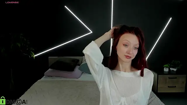 Snapshot of Daria_J chatting on April 25, 2026, 12:19 pm Daria J online show from April 25, 2026, 12:19 pm