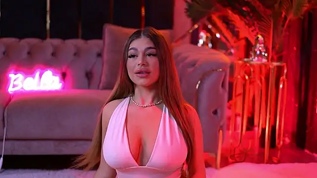 Snapshot of BellaNoirre chatting on February 12, 2026, 6:40 pm BellaNoirre online show from February 12, 2026, 6:40 pm