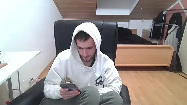 Snapshot of Bez3ybik chatting on October 16, 2025, 5:21 pm Bez3ybik online show from October 16, 2025, 5:21 pm