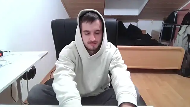 Snapshot of Bez3ybik chatting on October 29, 2025, 12:42 am Bez3ybik online show from October 29, 2025, 12:42 am