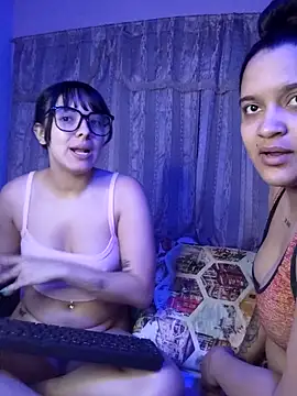 Snapshot of Sweet_Dirty_Baby chatting on October 6, 2025, 2:02 am Sweet Dirty Baby online show from October 6, 2025, 2:02 am