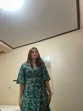 LanySylvia online show from April 30, 2026, 2:57 pm
