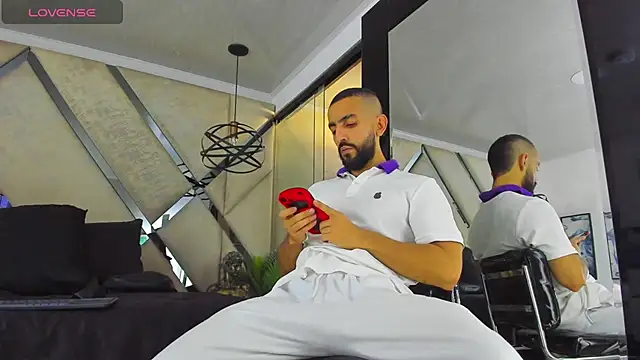 Snapshot of Yiyo10_ chatting on February 26, 2026, 3:23 pm Yiyo10 online show from February 26, 2026, 3:23 pm