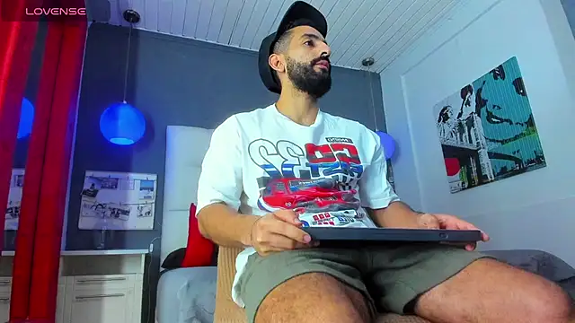 Snapshot of Yiyo10_ chatting on February 15, 2026, 4:35 am Yiyo10 online show from February 15, 2026, 4:35 am