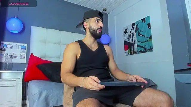 Snapshot of Yiyo10_ chatting on February 14, 2026, 5:07 am Yiyo10 online show from February 14, 2026, 5:07 am