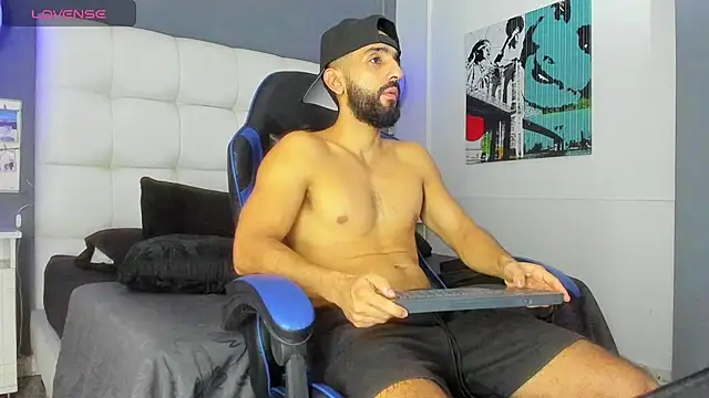 Snapshot of Yiyo10_ chatting on February 22, 2026, 5:21 am Yiyo10 online show from February 22, 2026, 5:21 am