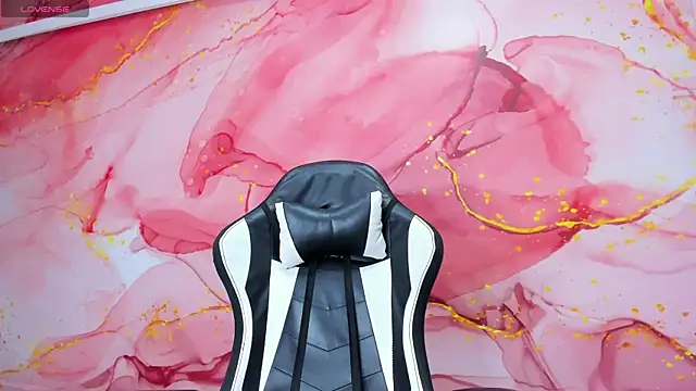 Snapshot of shantala_nastasiia chatting on November 24, 2025, 1:22 pm shantala nastasiia online show from November 24, 2025, 1:22 pm