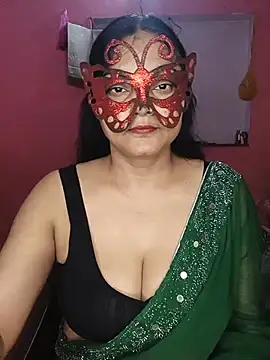 Snapshot of MEERAcle chatting on June 26, 2026, 4:07 am MEERAcle online show from June 26, 2026, 4:07 am