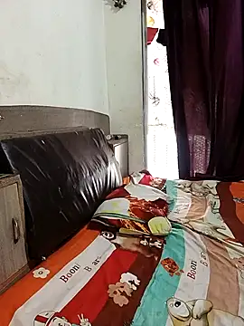 MEERAcle online show from February 21, 2026, 7:54 am