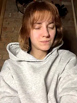 Snapshot of Only_April chatting on November 29, 2025, 10:10 pm Only April online show from November 29, 2025, 10:10 pm