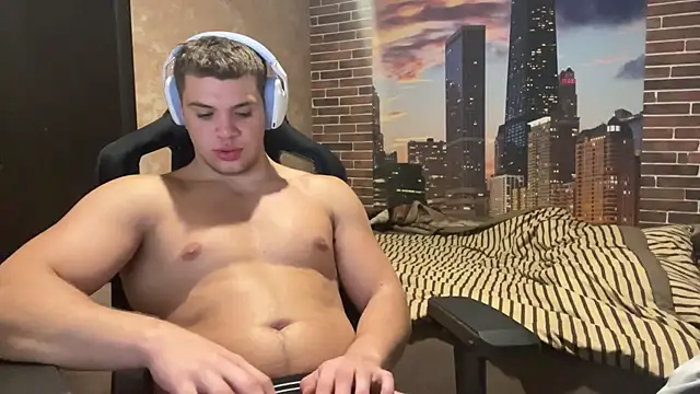 MusclePhantom online show from October 30, 2025, 9:22 pm