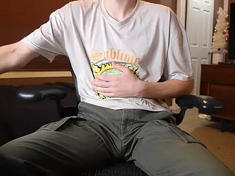 jjjjjfive online show from December 18, 2025, 3:33 am