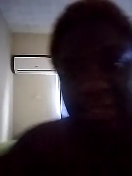 alliaaliyah online show from October 3, 2025, 9:05 pm