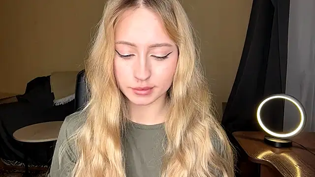 Snapshot of Jetta_Corsacami chatting on November 25, 2025, 2:28 pm Jetta Corsacami online show from November 25, 2025, 2:28 pm