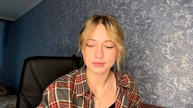 Snapshot of Jetta_Corsacami chatting on October 5, 2025, 6:37 am Jetta Corsacami online show from October 5, 2025, 6:37 am