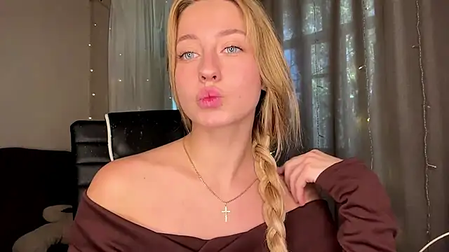 Snapshot of Jetta_Corsacami chatting on September 27, 2025, 11:27 am Jetta Corsacami online show from September 27, 2025, 11:27 am