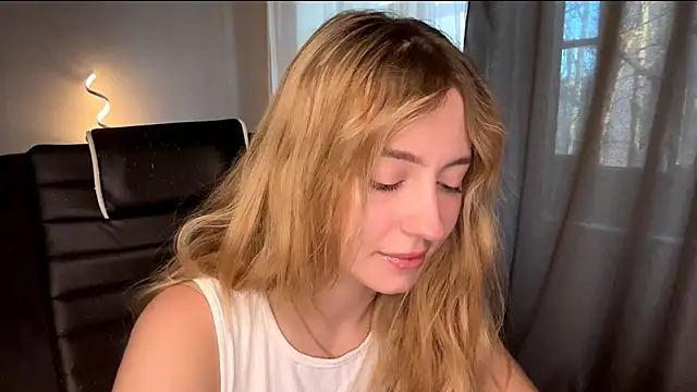 Snapshot of Jetta_Corsacami chatting on November 15, 2025, 12:20 pm Jetta Corsacami online show from November 15, 2025, 12:20 pm