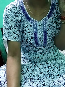 Snapshot of Apurvaa chatting on December 4, 2025, 4:06 pm Apurvaa online show from December 4, 2025, 4:06 pm