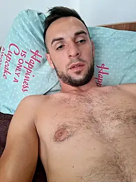 Snapshot of Necunoscutul001 chatting on September 24, 2025, 5:47 am Necunoscutul001 online show from September 24, 2025, 5:47 am