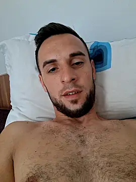 Snapshot of Necunoscutul001 chatting on September 29, 2025, 7:15 am Necunoscutul001 online show from September 29, 2025, 7:15 am