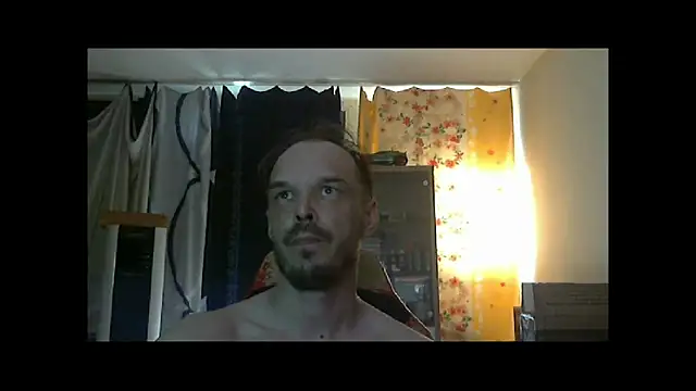 Snapshot of Jenner84 chatting on September 9, 2025, 2:04 pm Jenner84 online show from September 9, 2025, 2:04 pm