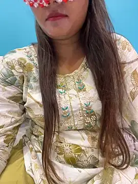 Naughty-Kamini online show from September 24, 2025, 5:19 pm