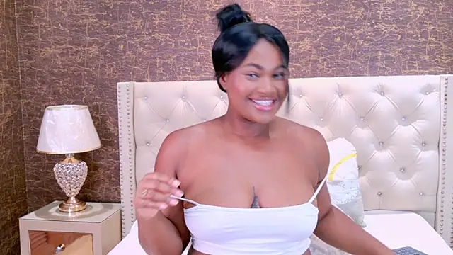 Snapshot of kaylie_mitchel chatting on November 3, 2025, 9:40 pm kaylie mitchel online show from November 3, 2025, 9:40 pm