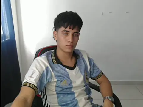 maximo gomez online show from September 25, 2025, 8:37 pm