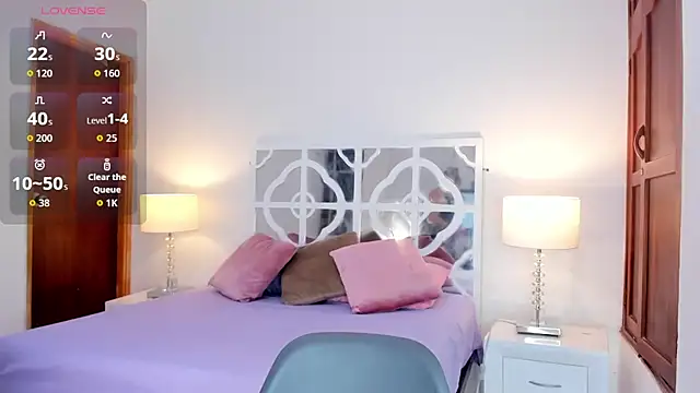 Snapshot of MikaelaStone chatting on November 22, 2025, 12:04 pm MikaelaStone online show from November 22, 2025, 12:04 pm