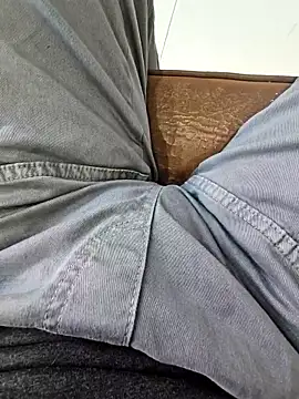 Snapshot of fena-sikerimmm chatting on November 23, 2025, 1:21 pm fena-sikerimmm online show from November 23, 2025, 1:21 pm