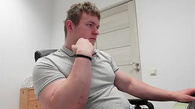 Snapshot of Richard_Dullas chatting on July 29, 2026, 7:24 pm Richard Dullas online show from July 29, 2026, 7:24 pm