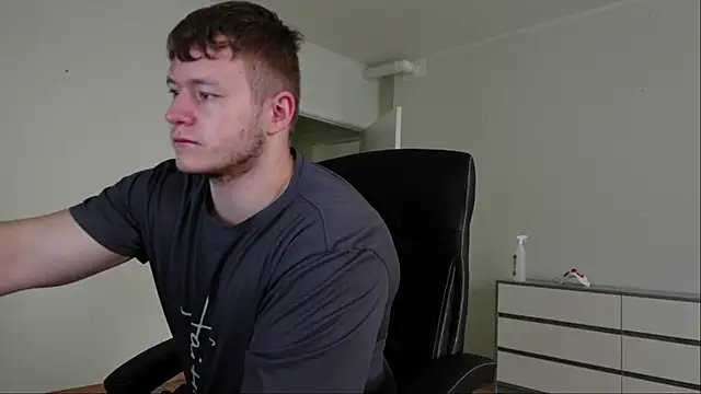 Snapshot of Richard_Dullas chatting on November 3, 2025, 7:24 am Richard Dullas online show from November 3, 2025, 7:24 am