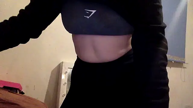 Snapshot of Bellababexox chatting on December 14, 2025, 1:23 am Bellababexox online show from December 14, 2025, 1:23 am