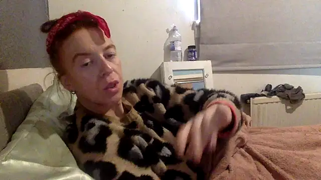 Snapshot of Bellababexox chatting on June 29, 2026, 11:21 am Bellababexox online show from June 29, 2026, 11:21 am