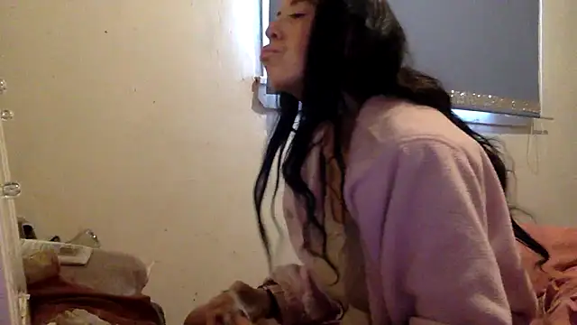 Snapshot of Bellababexox chatting on October 15, 2025, 2:14 pm Bellababexox online show from October 15, 2025, 2:14 pm