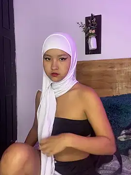 Firuze Hatunn online show from September 9, 2025, 11:30 am