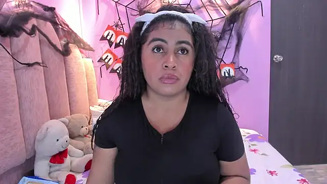 Snapshot of AndreaSweet2 chatting on October 25, 2025, 8:09 pm AndreaSweet2 online show from October 25, 2025, 8:09 pm