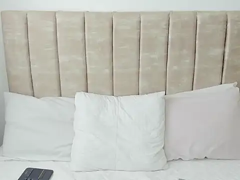 Snapshot of AprilStone1 chatting on November 29, 2025, 3:12 pm AprilStone1 online show from November 29, 2025, 3:12 pm