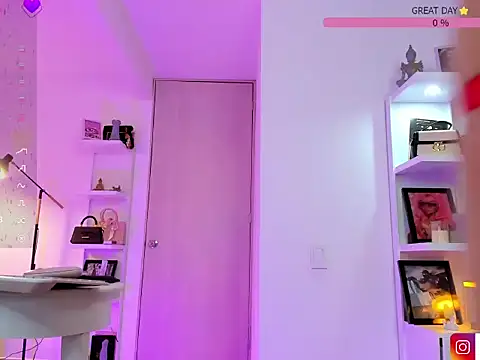 Snapshot of isa-gomez chatting on September 23, 2025, 4:08 am isa-gomez online show from September 23, 2025, 4:08 am