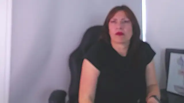 Snapshot of AmaraMoon_ chatting on October 14, 2025, 10:20 pm AmaraMoon online show from October 14, 2025, 10:20 pm