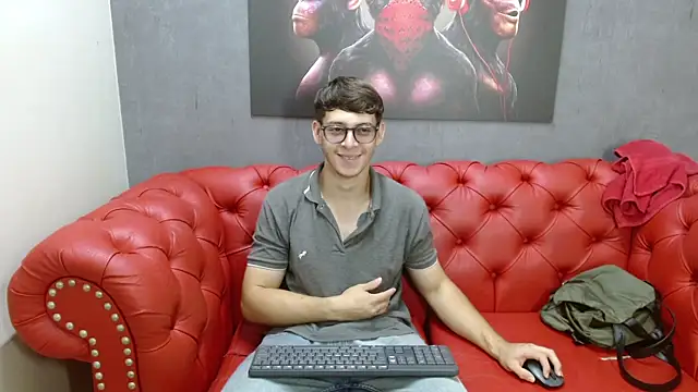 Stuart White online show from September 21, 2025, 2:44 pm