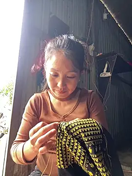 Snapshot of Huong-Ly chatting on October 8, 2025, 7:21 am Huong-Ly online show from October 8, 2025, 7:21 am