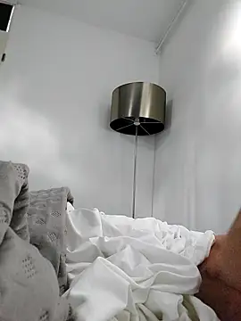 joette19cm online show from November 1, 2025, 1:49 pm