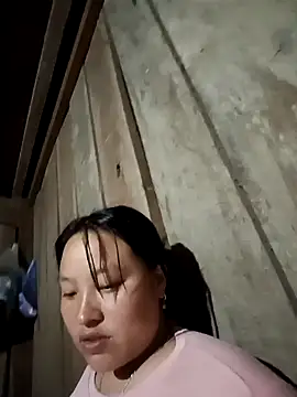 MuiNay online show from October 24, 2025, 12:15 pm