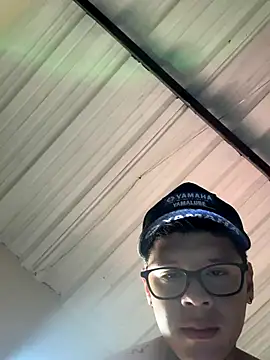 Snapshot of jordan_422 chatting on November 29, 2025, 2:06 pm jordan 422 online show from November 29, 2025, 2:06 pm