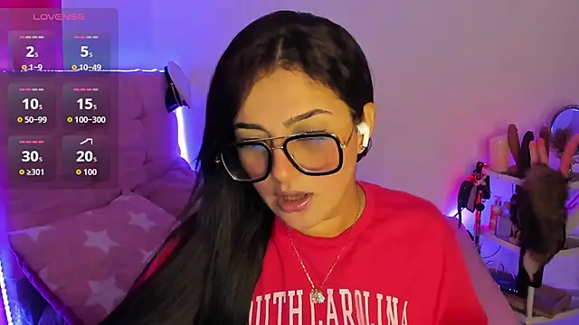 tatisdelicius online show from October 29, 2025, 4:06 pm