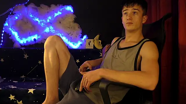 Snapshot of SirReed chatting on November 26, 2025, 4:01 am SirReed online show from November 26, 2025, 4:01 am