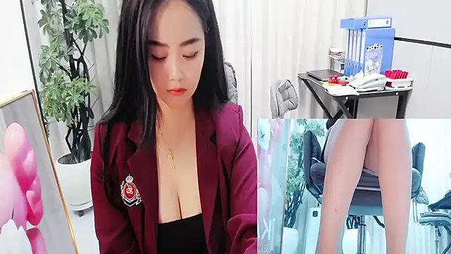 Snapshot of Eileen-L chatting on February 27, 2026, 5:07 am Eileen-L online show from February 27, 2026, 5:07 am